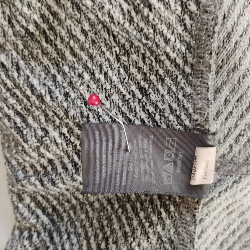 Gray Textured Leggings Size Xl - Picture 10 of 12